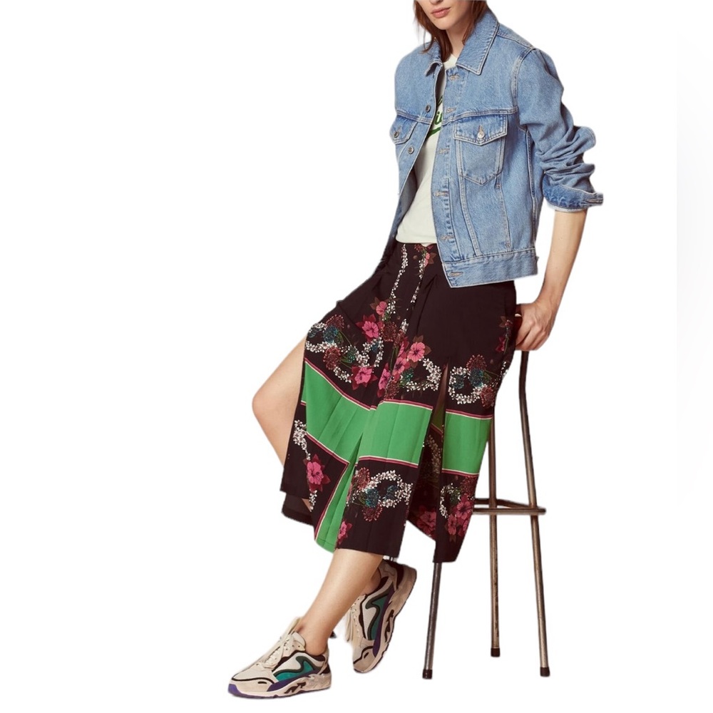 Sandro Pleated Midi Skirt with Floral Print in Black and Green - XS Cottagecore